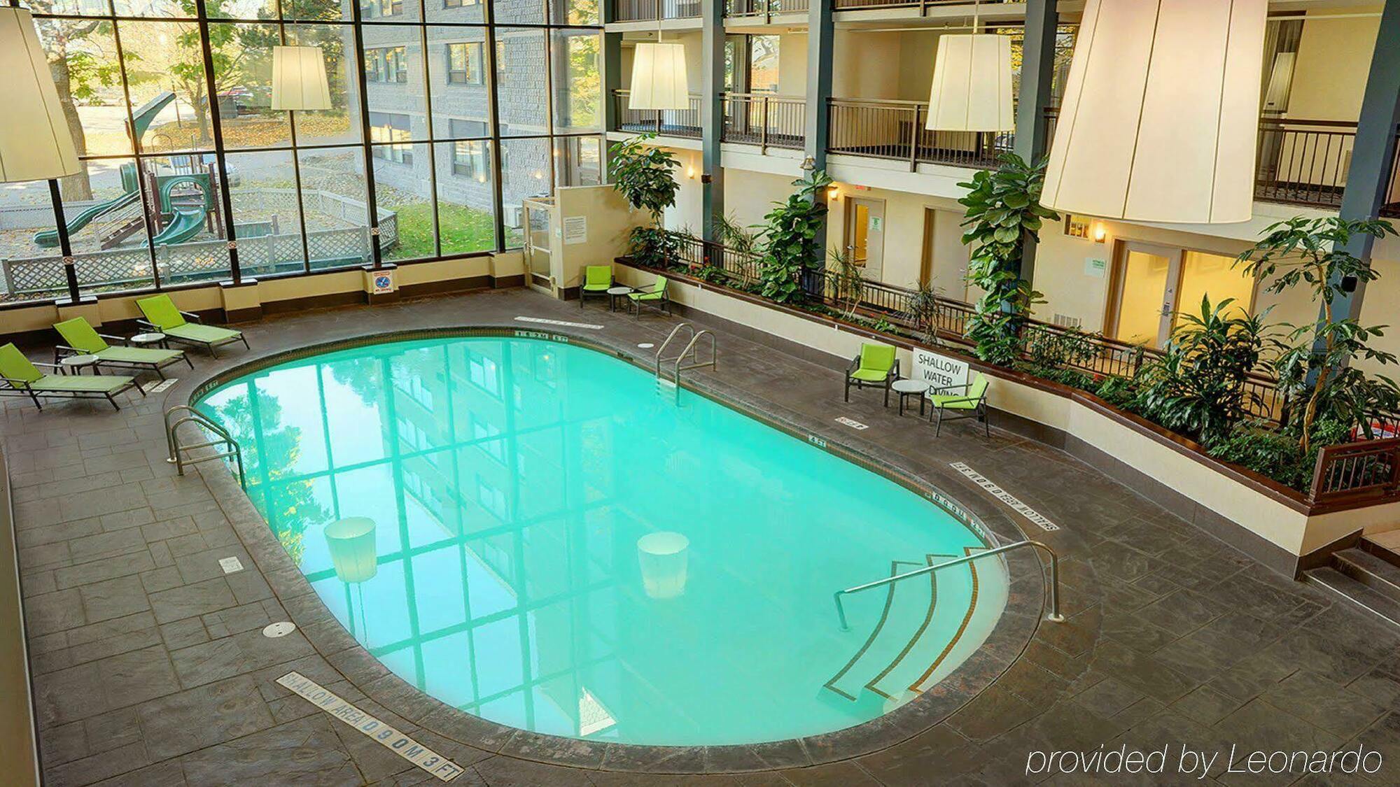 Holiday Inn Guelph Hotel & Conference Centre, An Ihg Hotel Exteriér fotografie
