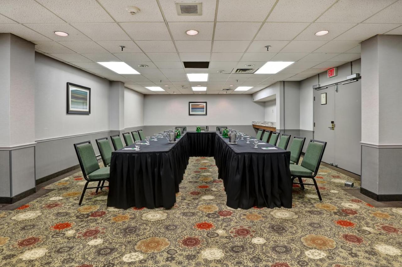 Holiday Inn Guelph Hotel & Conference Centre, An Ihg Hotel Exteriér fotografie